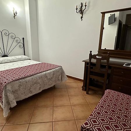Posada Ana Ponce Sierra de Yeguas Exterior photo